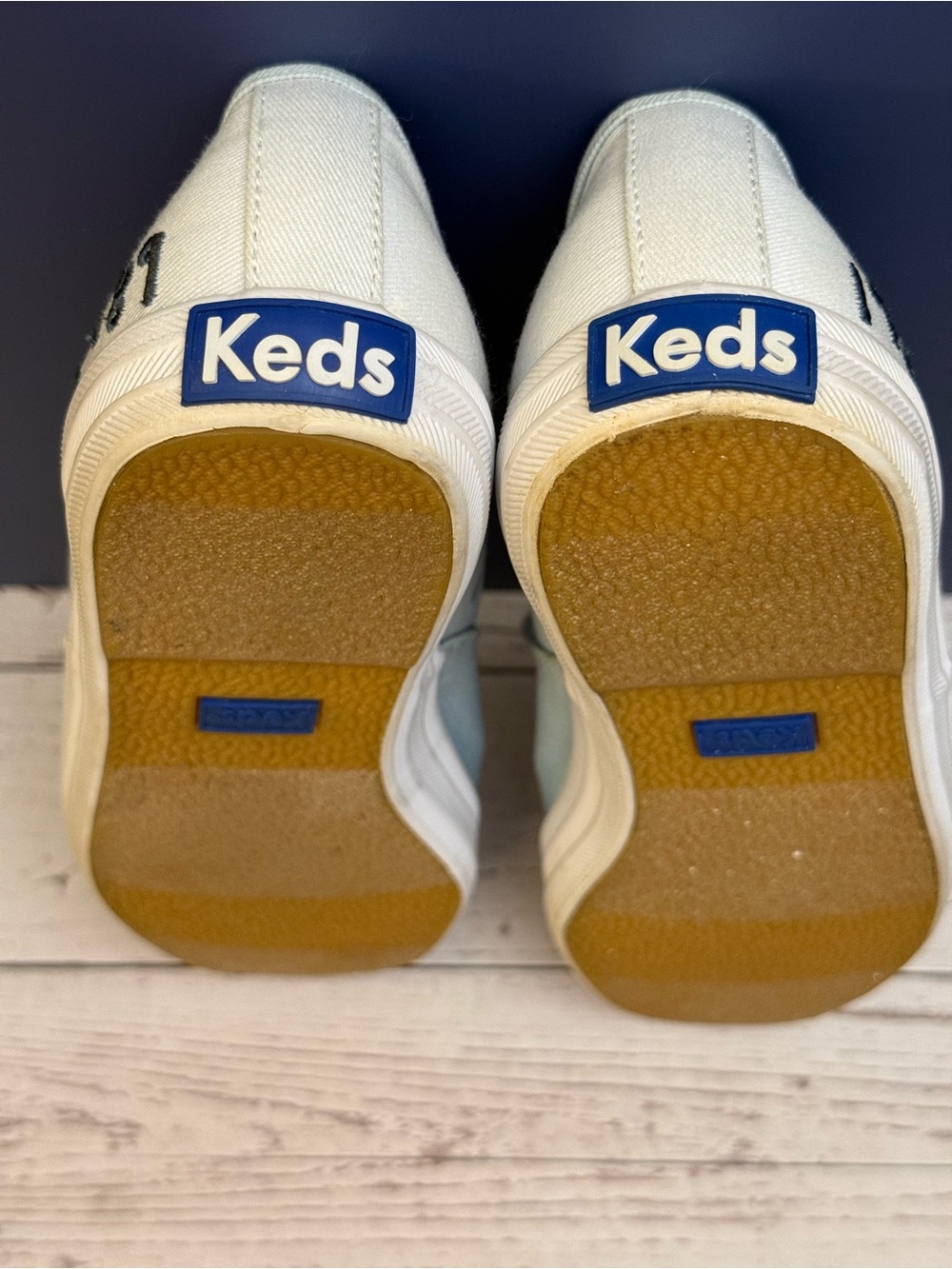 Keds Taylor Swift 1989 Tour seagull print canvas shoe limited edition 2015 EUC - Picture 9 of 16